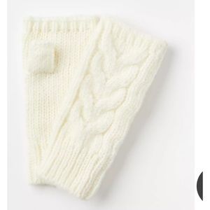 LOFT NWT‎ Cable Fingerless Gloves - Ivory Irish Cream